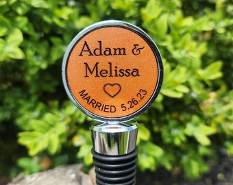 Personalized Wedding Day wine bottle stopper - Wedding Day gift - gift for Bride & Groom - gift for her - gift for him - Anniversary gift