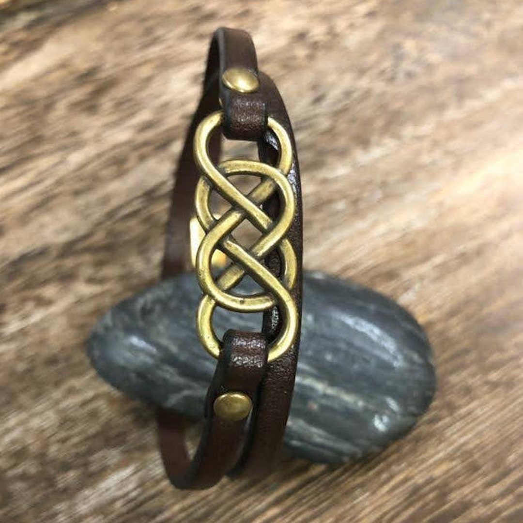 Men's Genuine Leather Bracelet With Celtic Knot & Magnetic Lock – 2024 Design, UK Style 2 thumbnail image