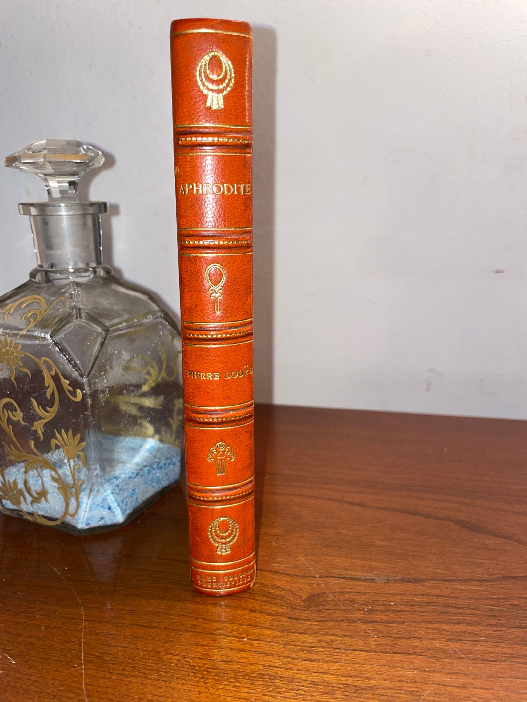 Livre Aphrodite De Pierre Louÿs - Édition 1896, Reliure Cuir, Illustré, Bon état