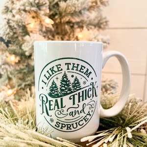 Taza "Me gustan mucho", gruesa y elegante, taza con humor navideño, gruesa y elegante, nostalgia de los 90, taza navideña divertida, taza con árbol de Navidad