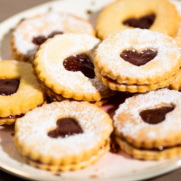 Non-GMO Linzer Cookies/ German Butter Cookies/Traditional Christmas Cookies/ Celebration cookies/Cookies Gift basket