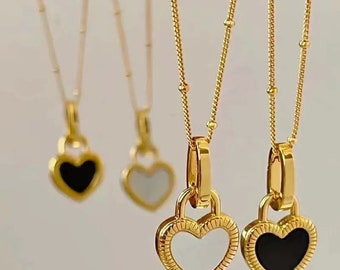 Vintage Look Double Sided Black & White Unique 2023 Vintage Double Sided Heart Pendant Necklace For Women Girl Clavicle Chain New Trendy