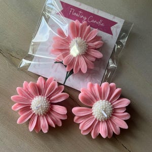 Floating Candle | Scented Soy Wax Daisy Candle | Party Favors | Keep Sake| Souvenirs and Giveaway | Flower Candle
