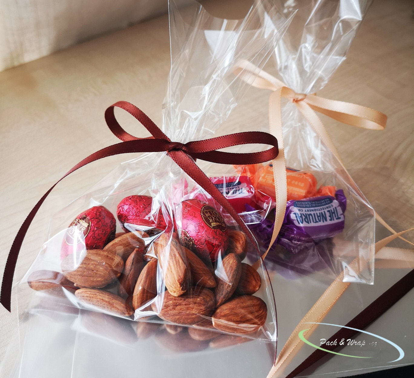 1000 Sacchetti Cellophane OPP Trasparenti 100x45mm Con Foro E Autoadesivo - Confezioni Regalo