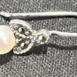 Set di anelli e orecchini vintage in argento 925 con perle e diamanti misura 6,5 immagine 3
