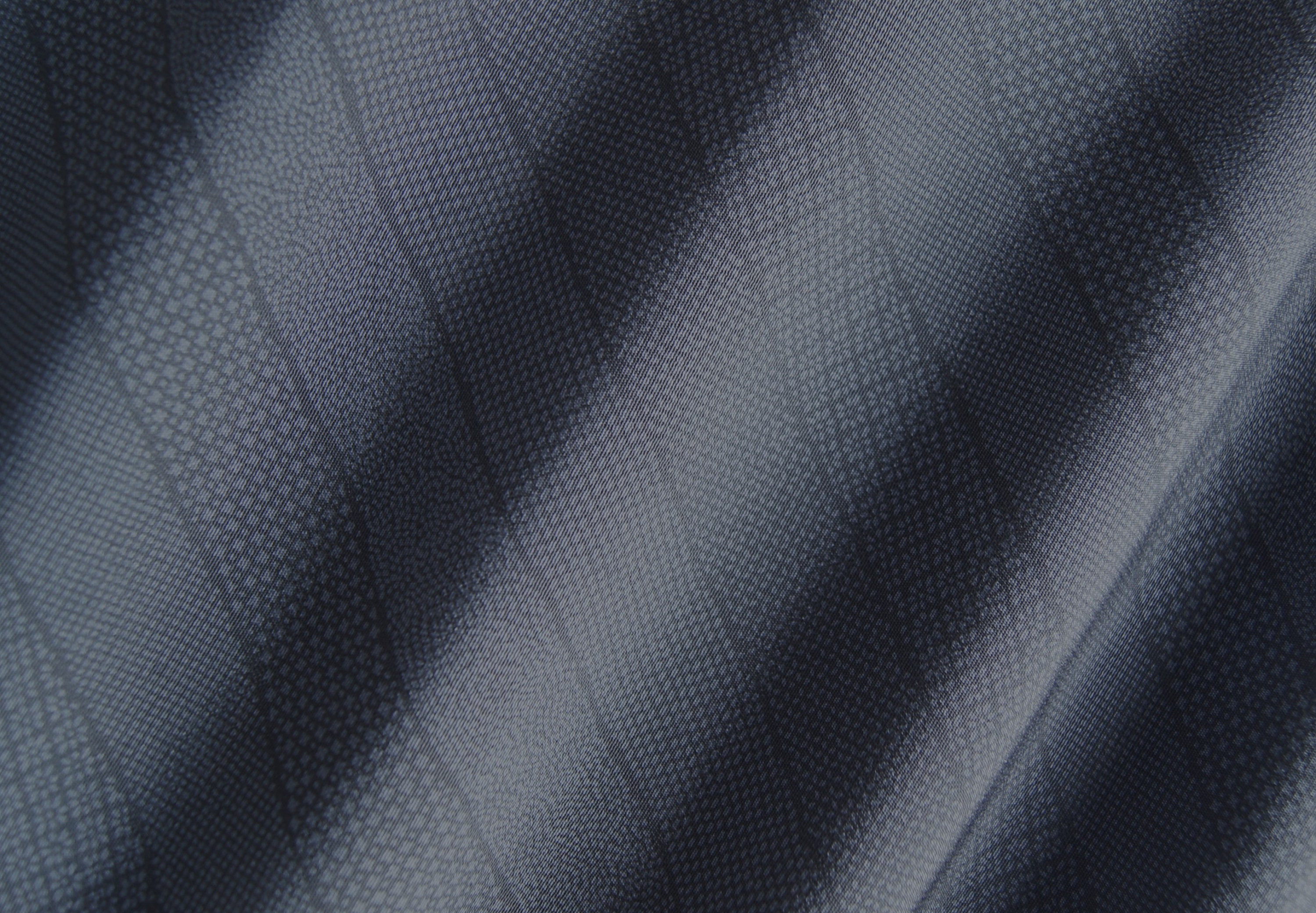 エルンスト【Le Kimono】 Discover the Timeless Elegance of the 80s With This Vintage