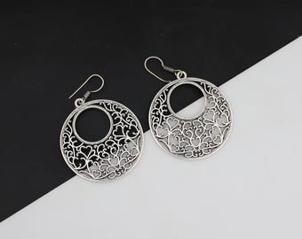 Ingewikkelde zilveren filigraanoorringen met hartmotief – elegante statement-sieraden | Minimalistische oorringen Cadeau voor haar