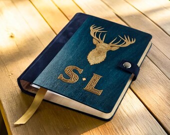 Libreta de madera A5 personalizada – Diseño de nudo celta recargable