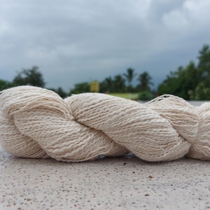 Slub Cotton Yarn Undyed White – 100g | Weaving, Knitting, Crochet | Soft Natural Fiber | Eco-Friendly Handmade Craft Yarn.
