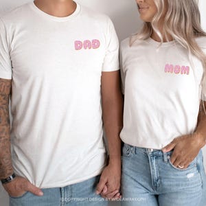 Dos camisetas de cumpleaños a juego con la familia de donuts, atuendo para niña para el segundo cumpleaños con temática de donuts, camiseta para mamá y yo para el segundo cumpleaños con donuts