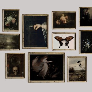 Dark Academia Decor Set, Dark Vintage druckbare Galerie Wand Kunst Set von 10, Stimmungsvolle viktorianische Malerei, Frau, Motte, Schädel