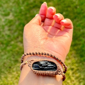 Natural Raw Black Tourmaline Micro Macrame Crystal Bracelet, Unisex Adjustable Gemstone Bracelets, Christmas Gifts