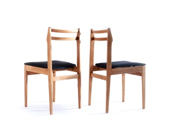 1 of 2 chair 2087 / restored / 1963 / designer Branko Uršič / Stol Kamnik / Slovenia / Yugoslavia / wood / leather / black & natur / retro