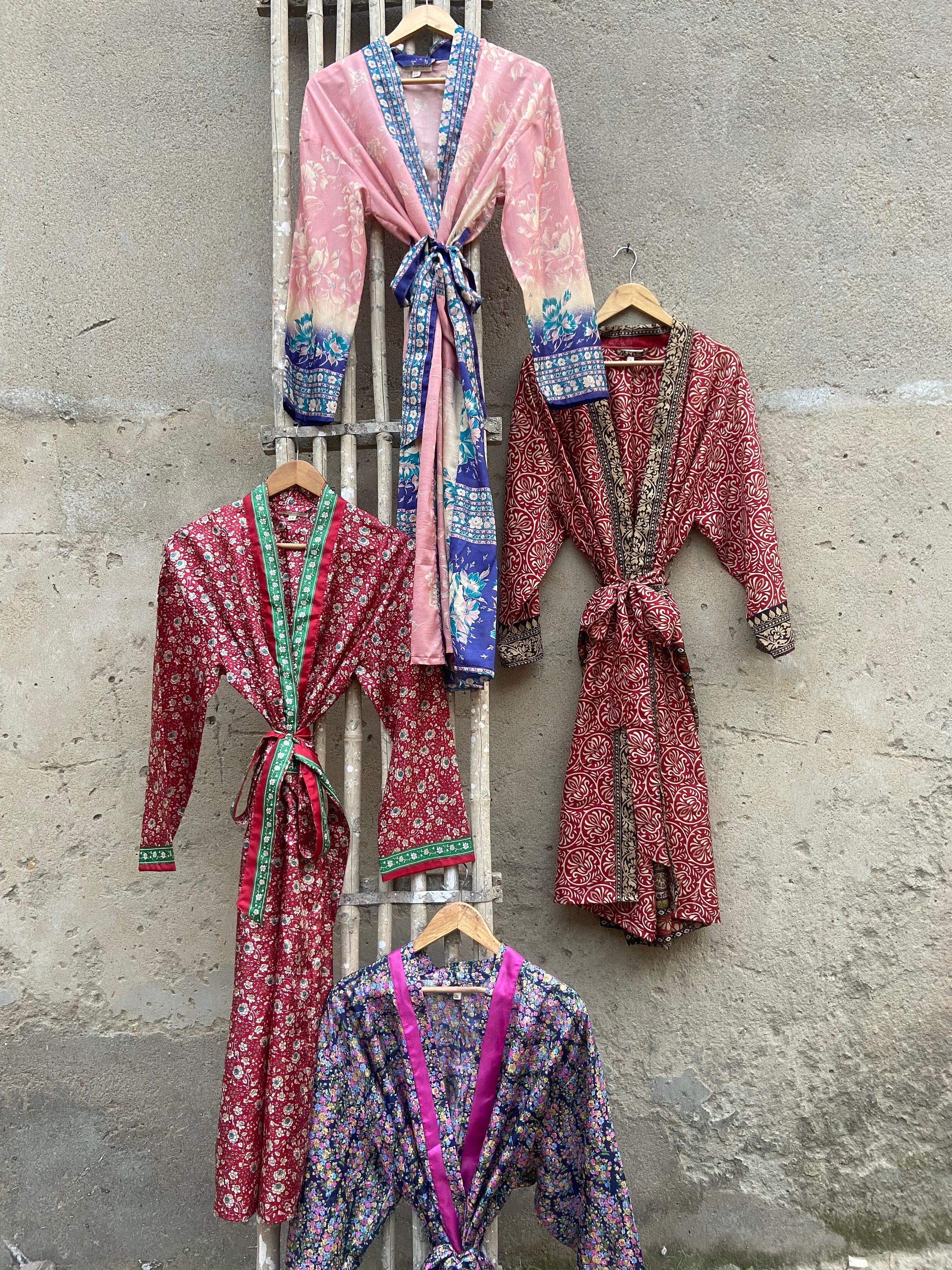 【送料&関税込】Multicolor Kimono Bathrobe With All-over Car Set of 4 Kimono, Multi Color Kimono Bathrobe Beach Wear
