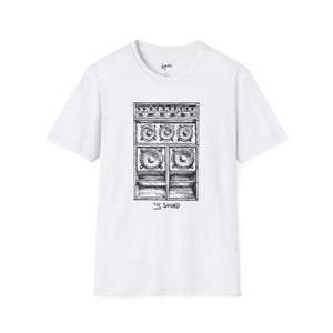 Speakerstack-T-shirt met geluidssysteem: handgetekend hifi-ontwerp