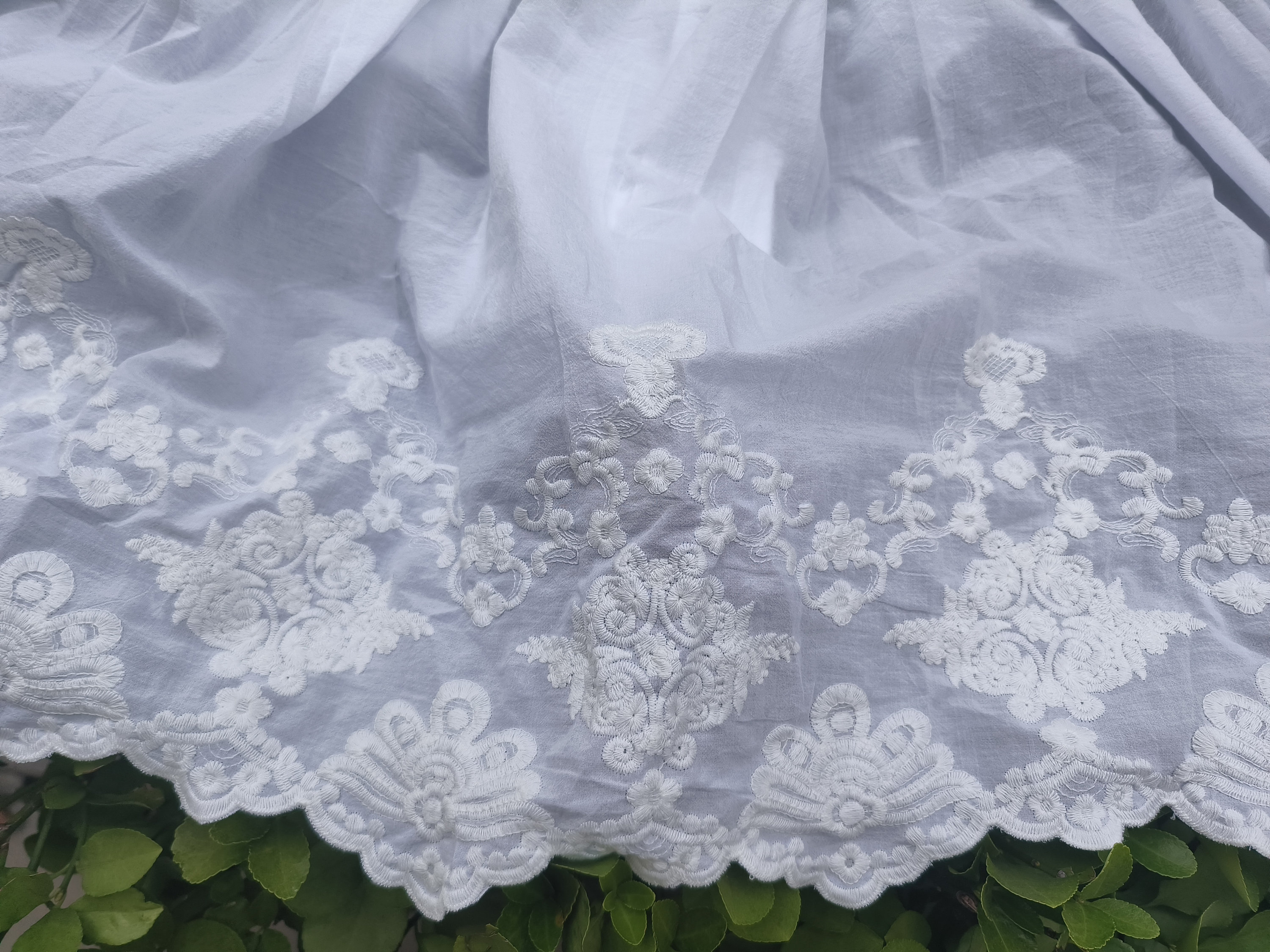 White Embroidery Frilly Apron With Lace French Maid Apron Bakery