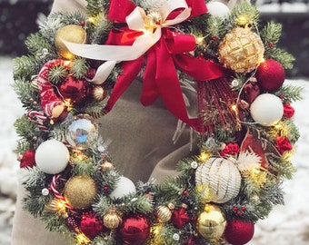 Christmas wreath in red colours