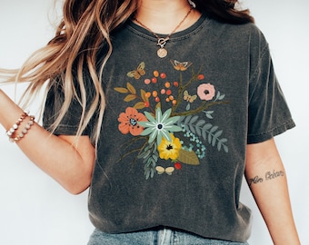 Geperste bloemen Comfort Colors® Shirt, Boho Wildflowers Cottagecore Shirt, Goblincore Shirt, Cottagecore Flowers, Pastel Floral Nature Shirt