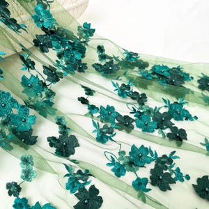 Groene geborduurde kantstof, 3D-bloem mesh kantstof, parelkantstof, kantstof damesjurkjurk, couture-tule