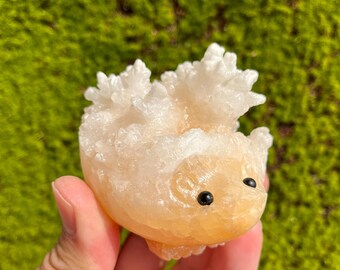 ハリネズミ　天然クリスタル生石　クラスター　彫物 140g 彫刻されたハリネズミの水晶クラスター - Etsy 日本