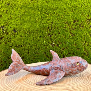 Hand-Carved Quartz Crystal Shark Figurine: Ocean Spirit Decor