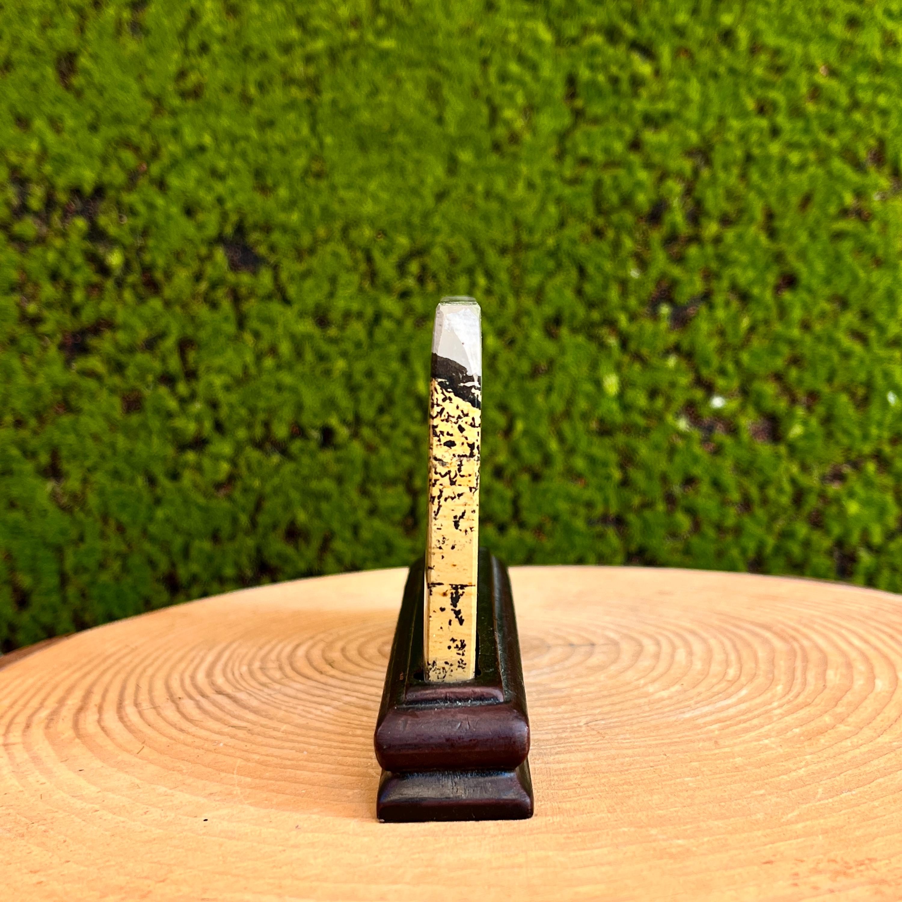 ピクチャージャスパー彫刻：木製台座の山の風景石アート - Etsy 日本