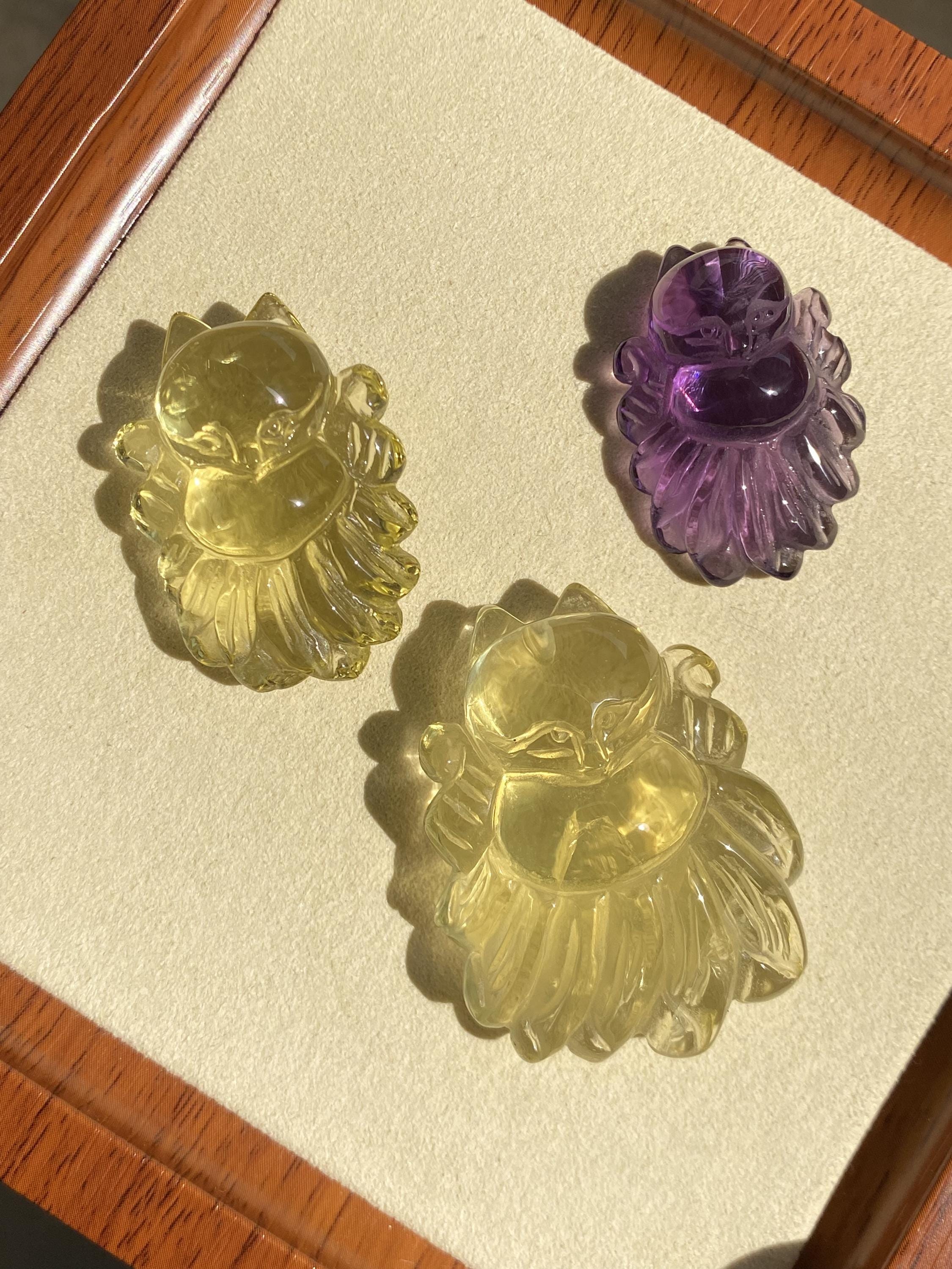 手彫りのクリスタル製九尾の狐：アメジスト＆シトリン、神秘的な