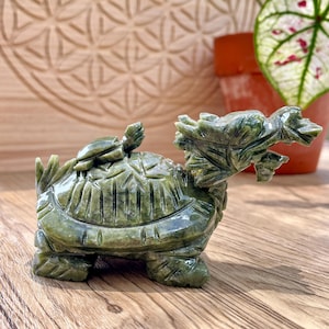翡翠彫刻のカメ - Etsy 日本