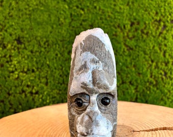 Amethyst Crystal Gorilla Head Sculpture: Hand-Carved Animal Art