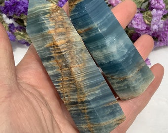 Blue Onyx Tower Point: Natural Carved Crystal Ornament