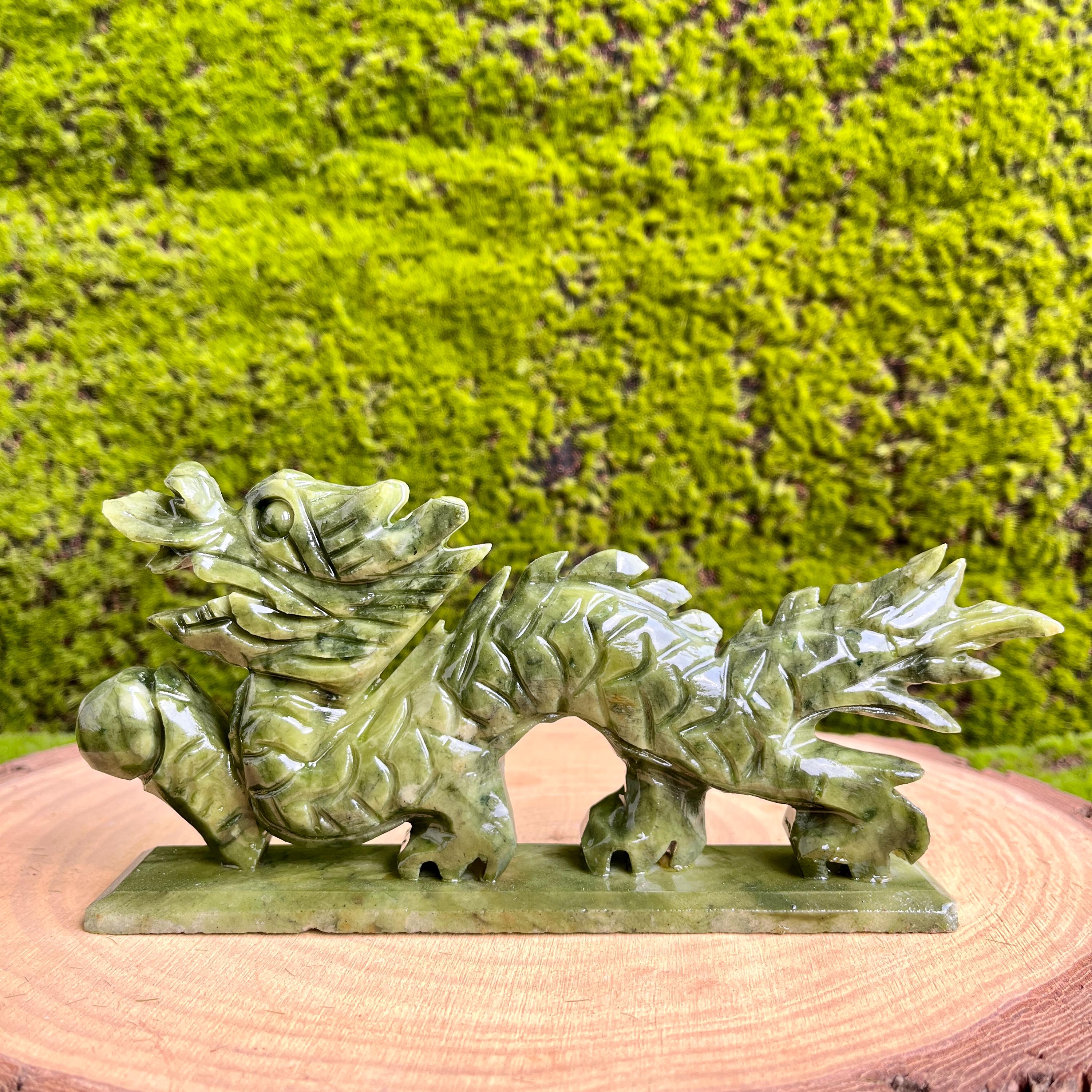 翡翠 ドラゴン 彫刻 龍 ミャンマー産天然無処理翡翠 ドラゴン 龍 玉璽 インテリア ホワイト 薄