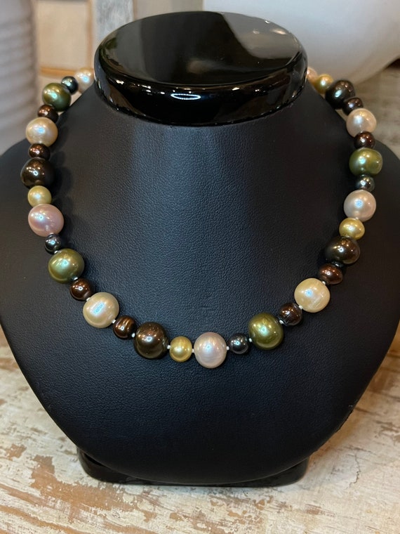 Multi Colored Pearl Necklace - image 1
