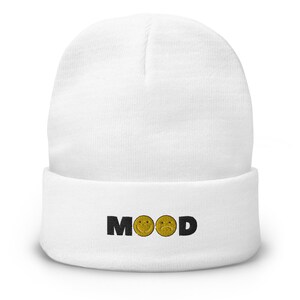 EMBROIDERED MOOD BEANIE