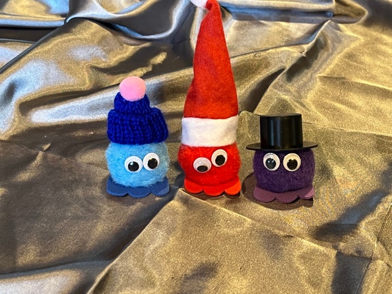 Large Pom Pom Monsters - Etsy