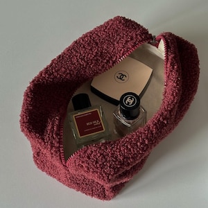 Trousse à maquillage duveteuse bordeaux, Trousse de maquillage, Trousse de maquillage de voyage, Rangement d'articles de toilette de voyage pour femme, Trousse de maquillage, Cadeaux de demoiselle d'honneur
