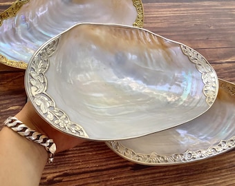 Mother-of-pearl plate 24cm-26cm long