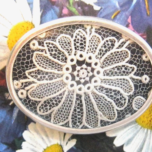 Handmade Daisy Flower Lace Sterling Silver View Pin Brooch - Sterling Silver Oval Pin, Floral Pin, Flower Brooch, Vintage Lace Pin, So Cute