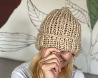 Chunky Beanie Hat, Beige Helsinki Hat, Alpaca Oversized Knit Beanie, Giant Knitting, Winter Hat, Women's Wool Knit Hat, Super Chunky Beanie