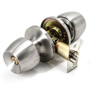 Villar Home Designs Door Knob Versa Satin Nickel Keyed