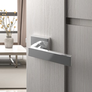 Villar Home Designs Door Lever Crown Chrome Passage