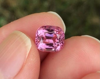 2.27cts, Spinel, pink spinel, unheat spinel, natural spinel, light pink spinel, Lotus spinel