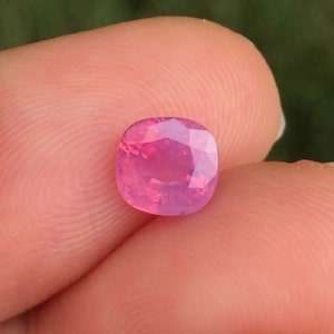 Silky Sapphire, Milk sapphire Vietnam, Unheat Sapphire, Natural Silky Sapphire 0.85ct