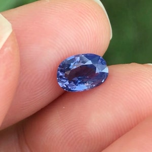 silky blue sapphire from Vietnam 0.96ct