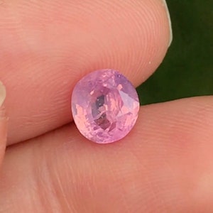 pink silky sapphire 1.38ct from Vietnam