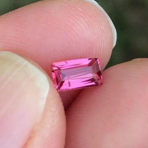 Baby pink spinel, pink spinel, Royal pink spinel, hot pink spinel, Spinel Vietnam, Natural Spinel, Spinel, 0.4ct