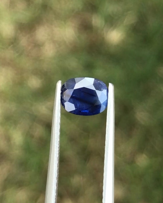 Blue Silky Sapphire 0.84ct - Etsy