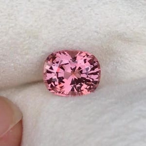 1.91ct, Spinel, pink spinel, unheat spinel, natural spinel, Baby pink spinel