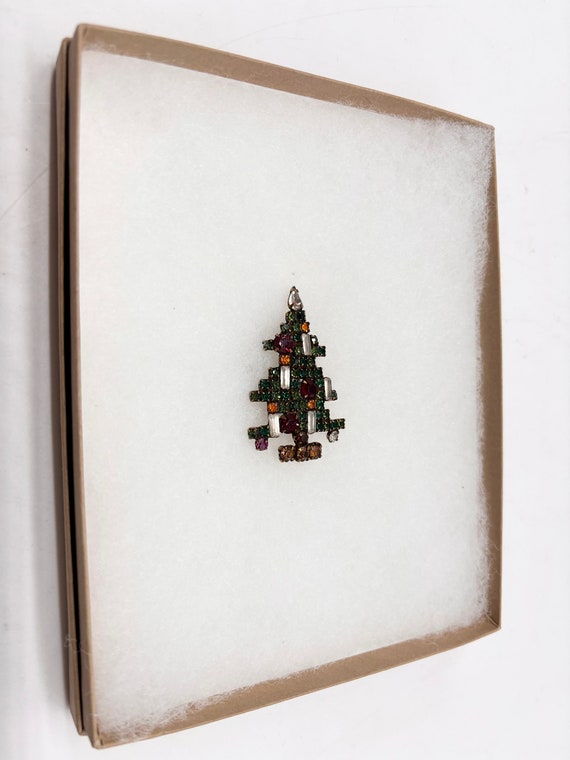 Signed Weiss Christmas Tree Brooch
