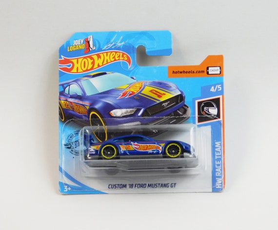 Hot wheels custom cheap 18 ford mustang gt