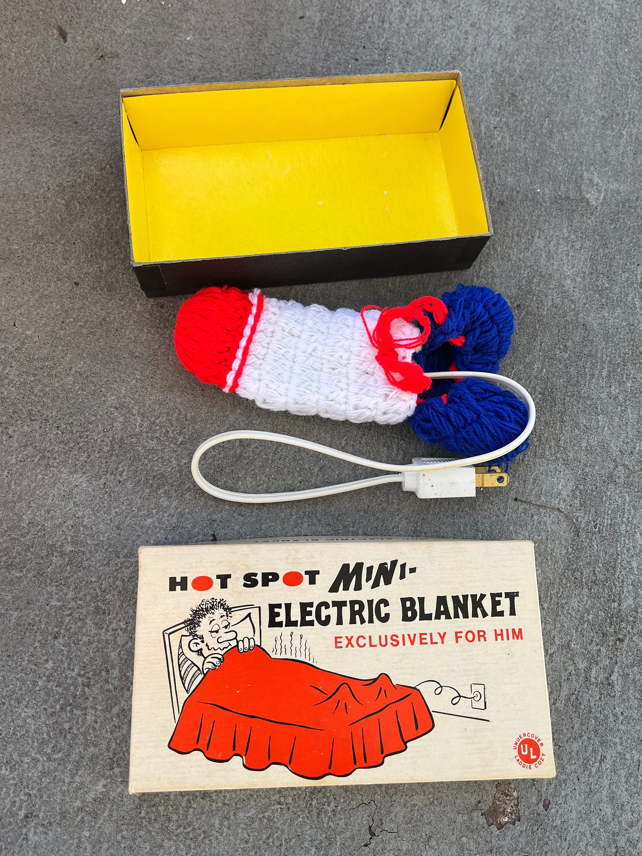 3 Vintage Gag Gifts Franco American Electric Blanket, 40th Birthday